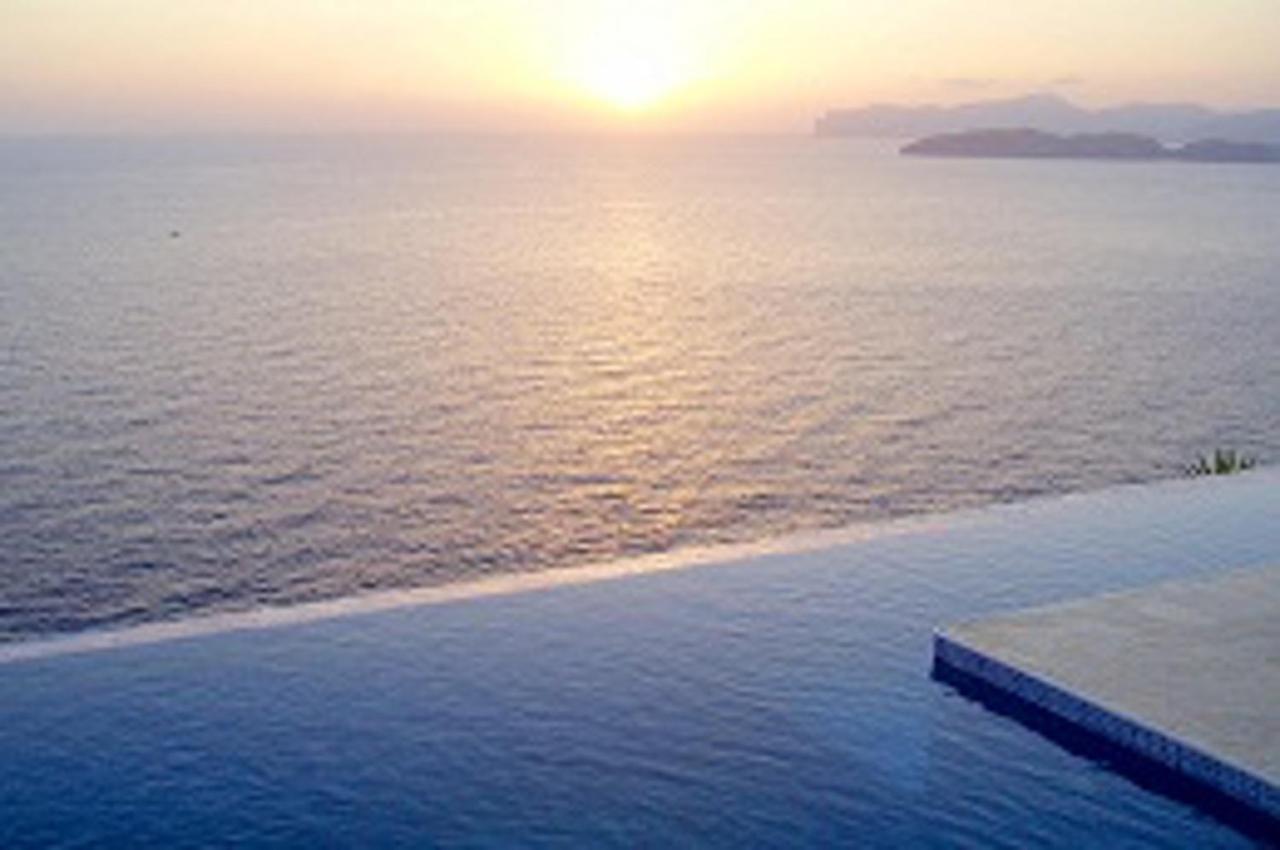 With 4 Bedrooms In El Toro With Wonderful Sea View Private Pool Furnished Garden *